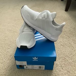Adidas Swift Run